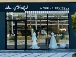 Mary Trufel - City walk - Dubai